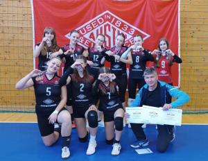 Tři stříbrné medajle pro starší žákyně