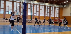 Derby juniorek skončilo smírně, více bodů ale bere Zlín